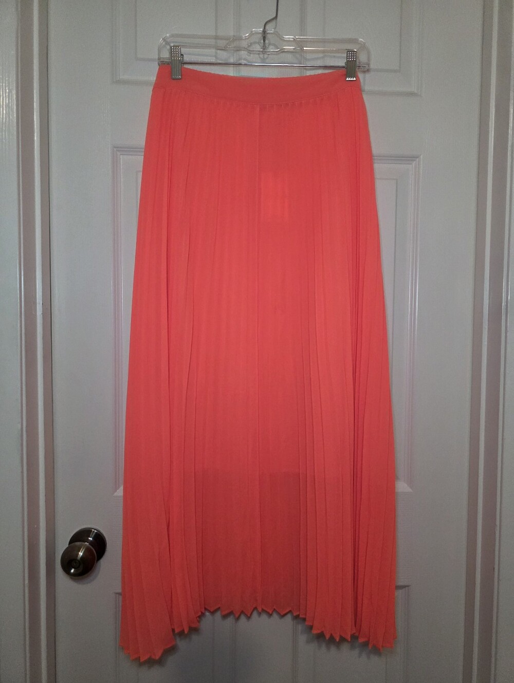 Skies Are Blue Curvy Bright Neon Pink/Coral Pleated Skirt, Sz 3x NWT